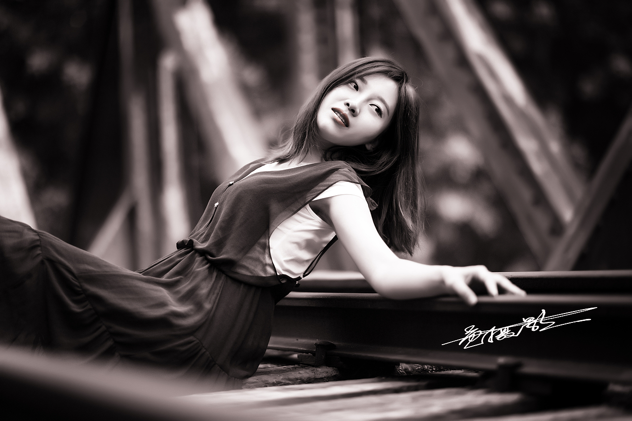 听～夏季的第一声蝉鸣（图ZNTE0OTQ3Njg=） - 人像摄影 - 站酷设计师木子鱼摄影原创素材 - 站酷ZCOOL