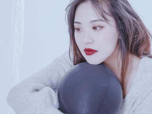 【涂口红的女孩】在最美的年纪里,拥有了整个的青春