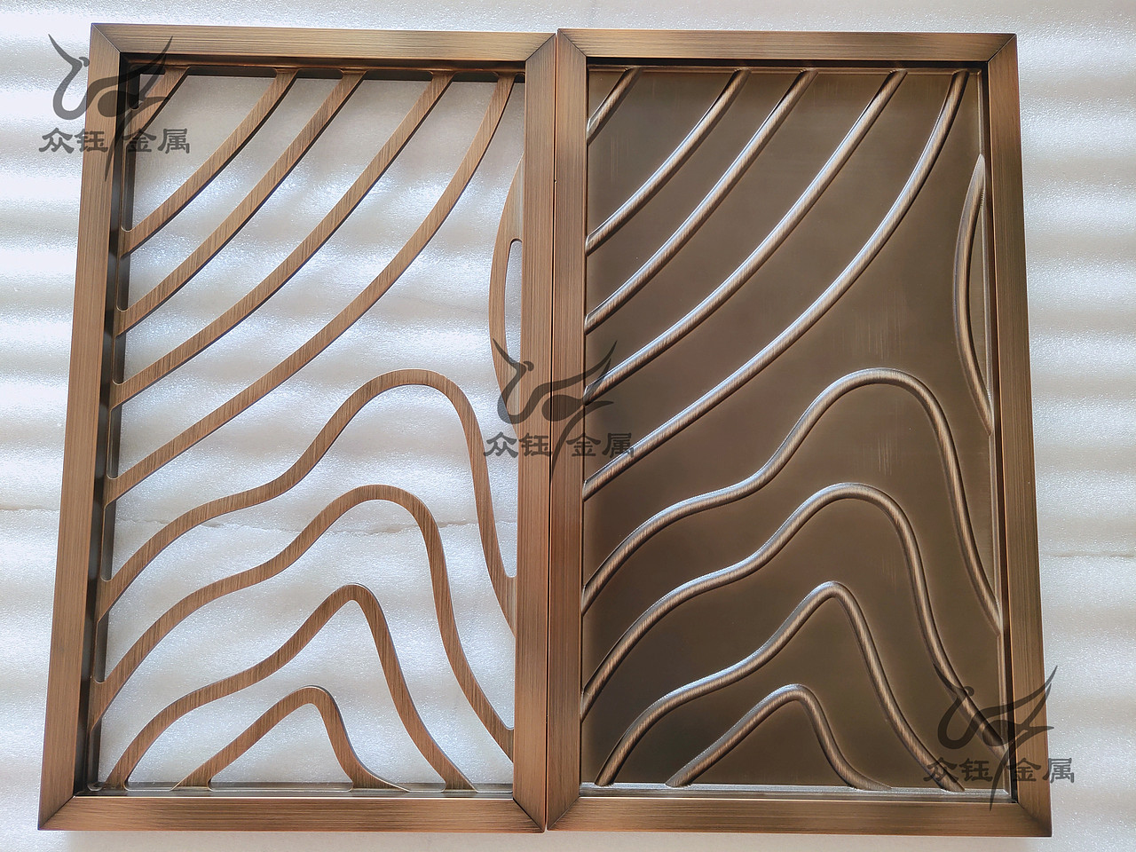 仿古铜雕花屏风 铝板镂空花格屏风 拒绝千篇一律