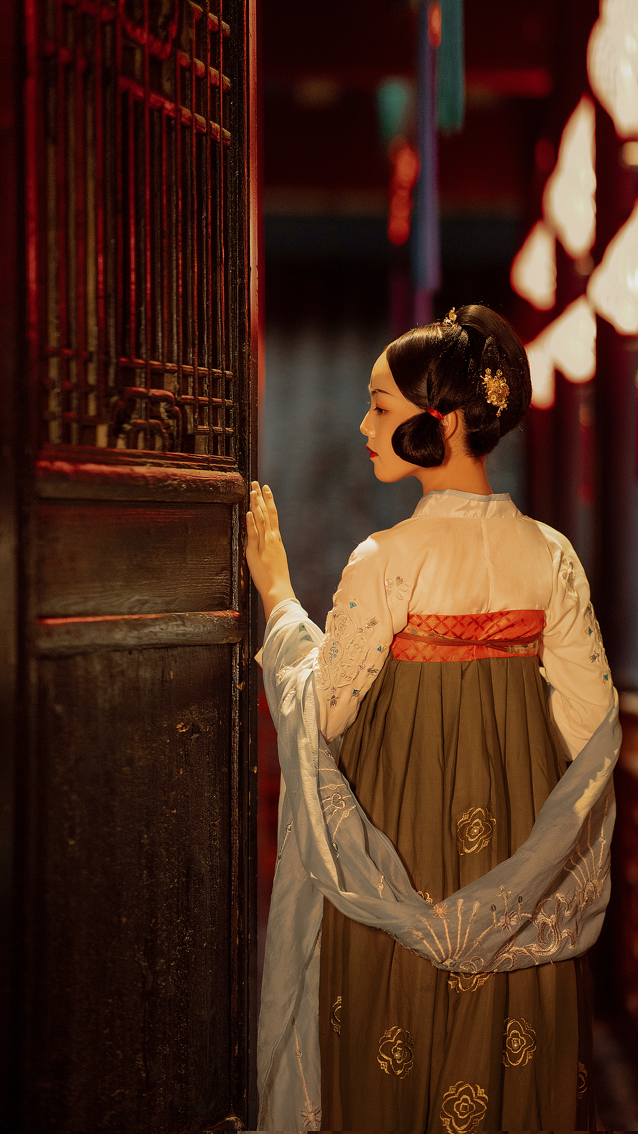 「空」（图ZMTY2OTY4NzA4） - 人像摄影 - 站酷设计师孟汤圆原创素材 - 站酷ZCOOL