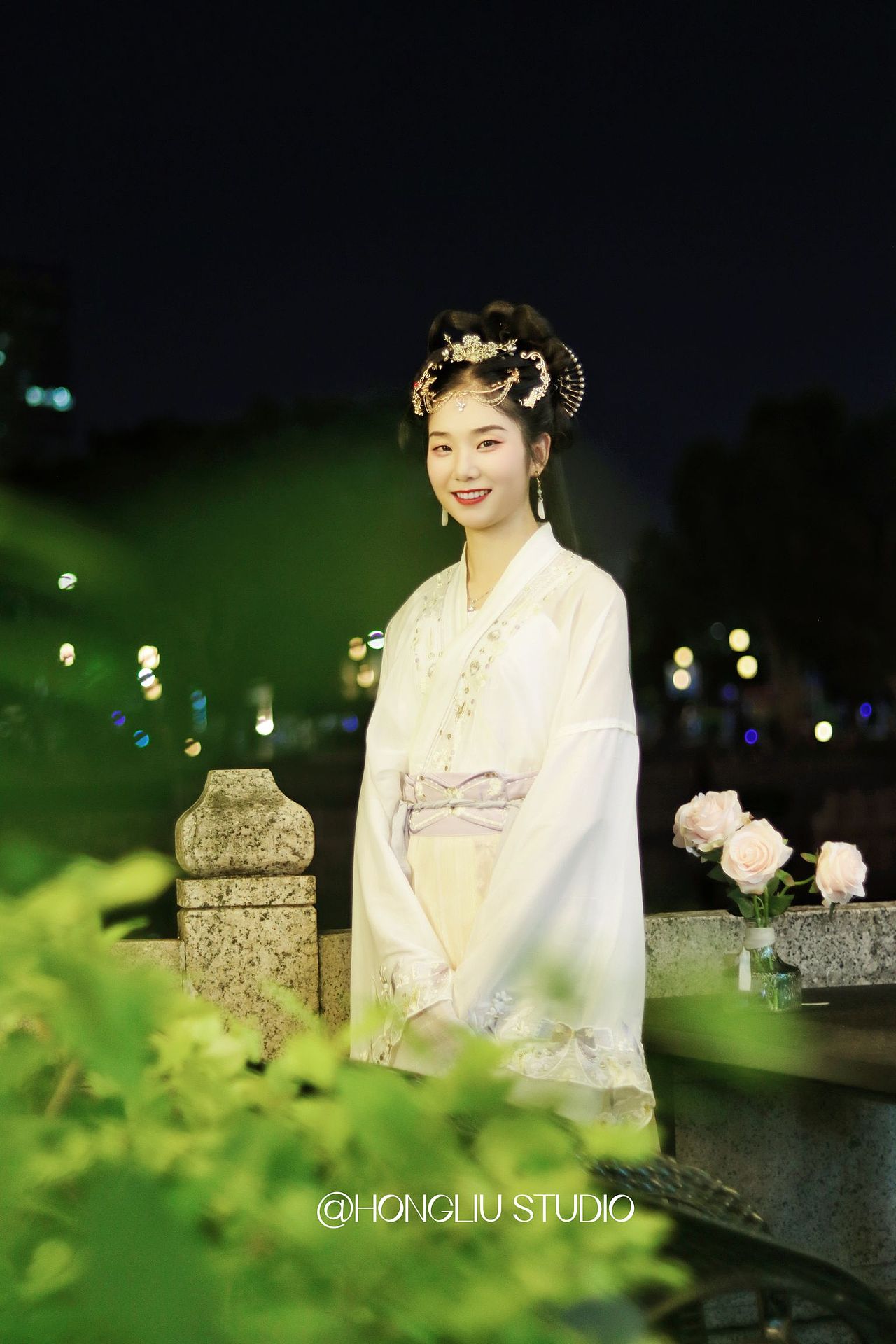 汉服:舞动古典华服的梦境