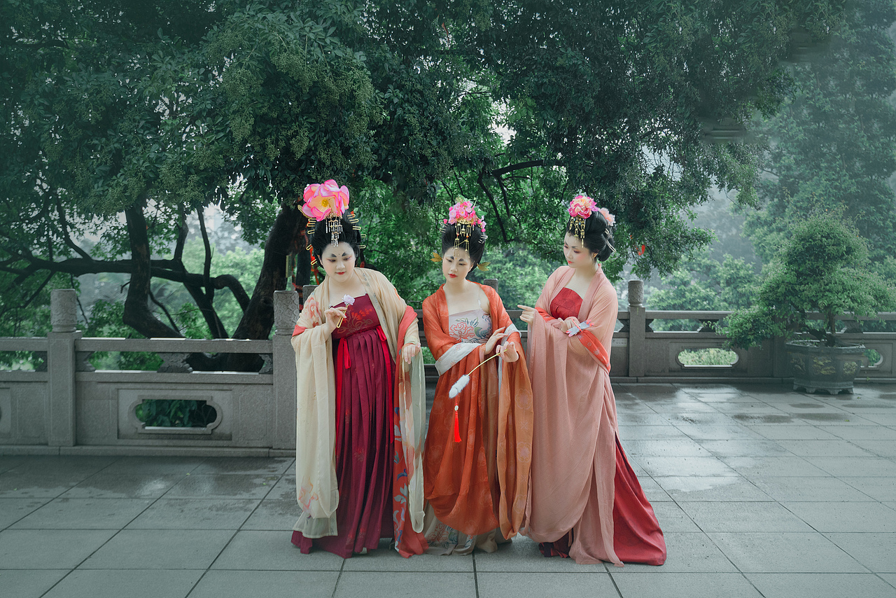 簪花仕女图古风汉服群像