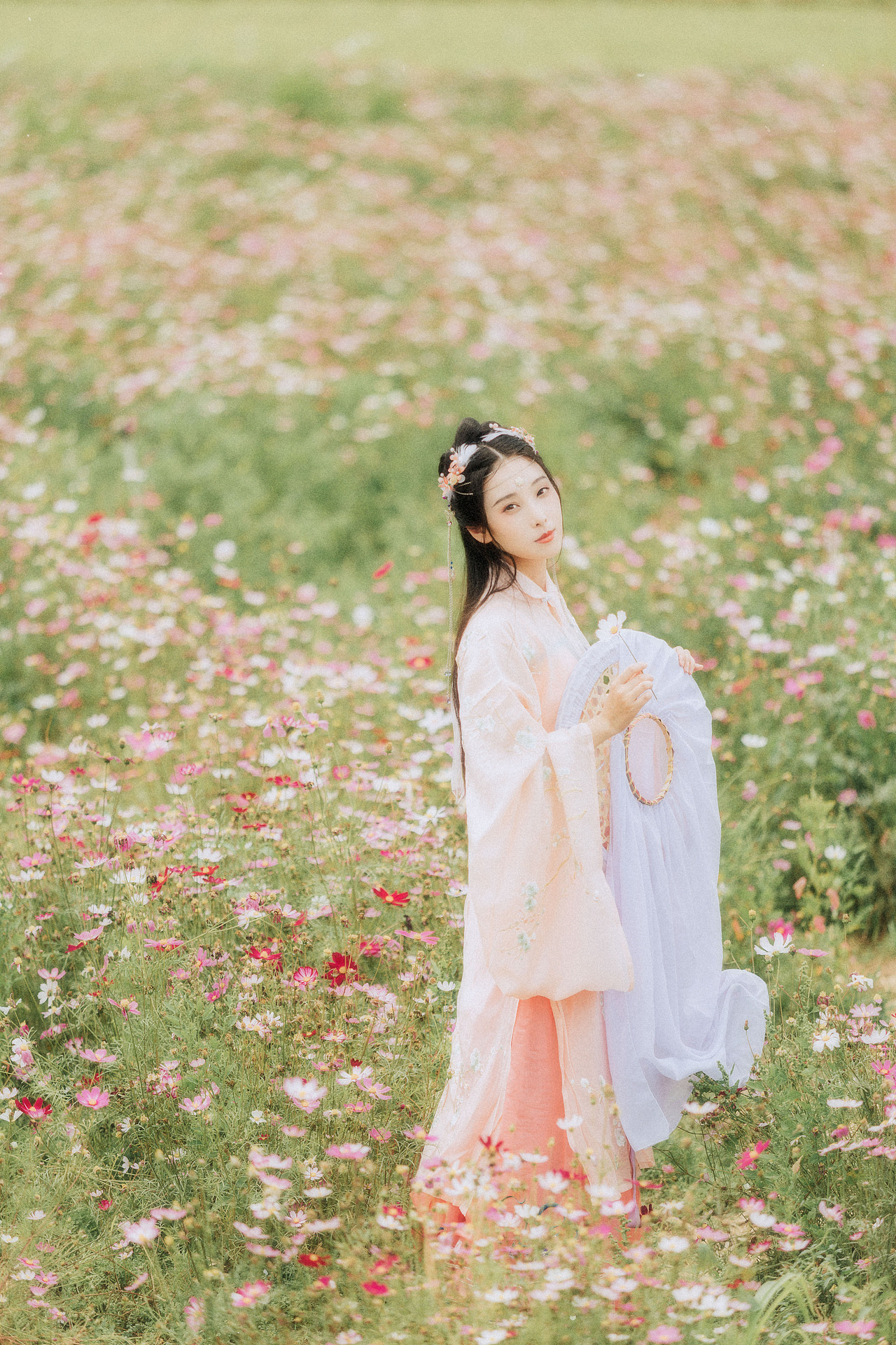 繁花孤影（图ZMjA1ODM1Mzk2） - 人像摄影 - 站酷设计师若寒Rock原创素材 - 站酷ZCOOL