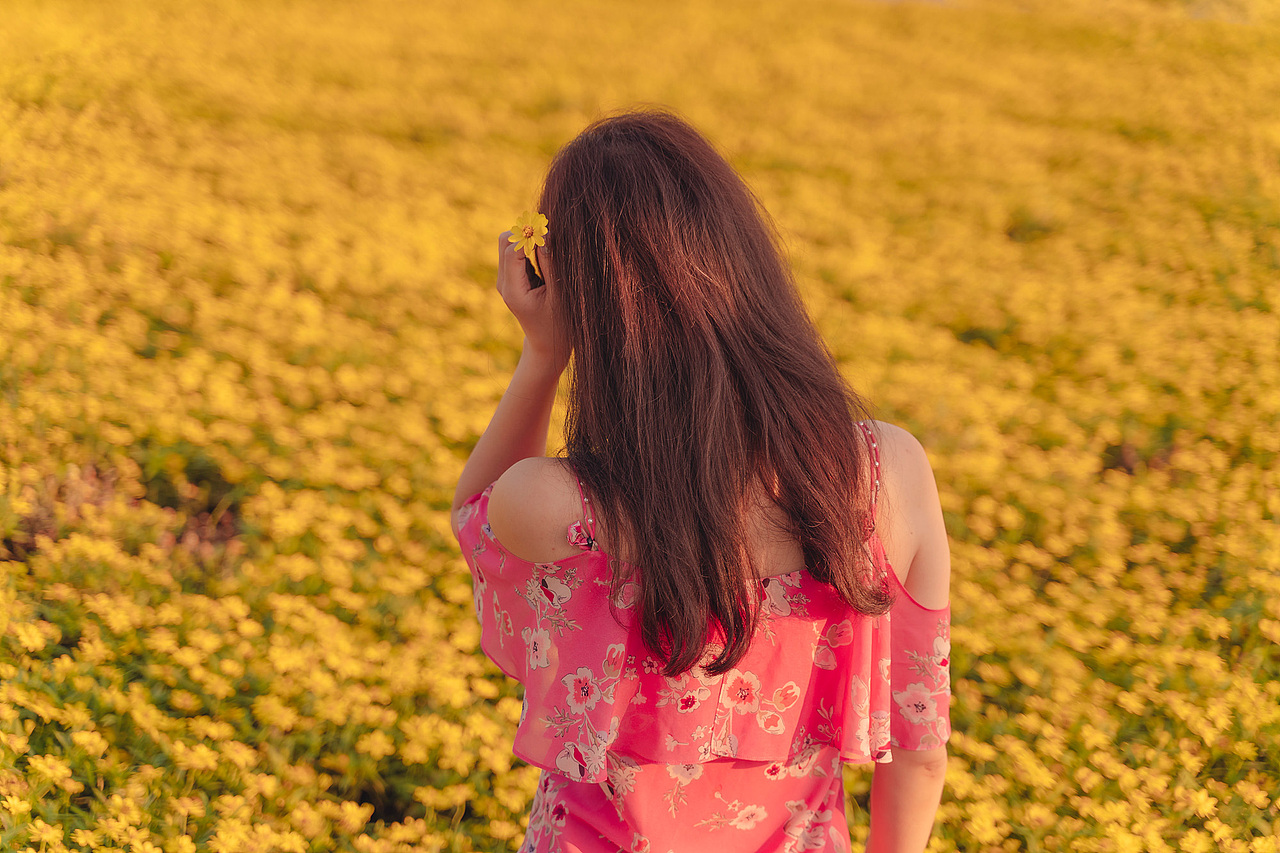 花海（图ZMTgxNTk4NzY4） - 人像摄影 - 站酷设计师Lianda达原创素材 - 站酷ZCOOL