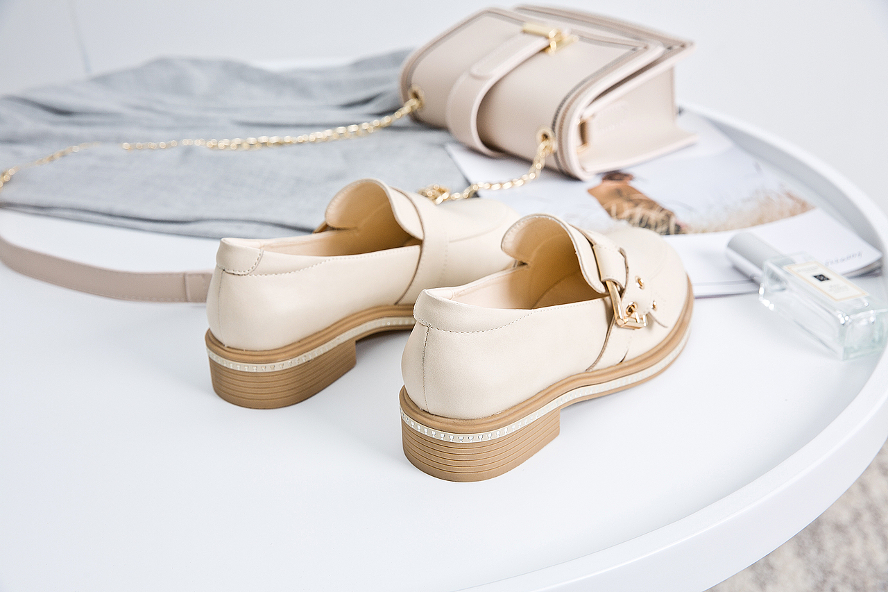 季厚底英伦一脚蹬真皮原创手工复古平底单鞋女拍摄拍照