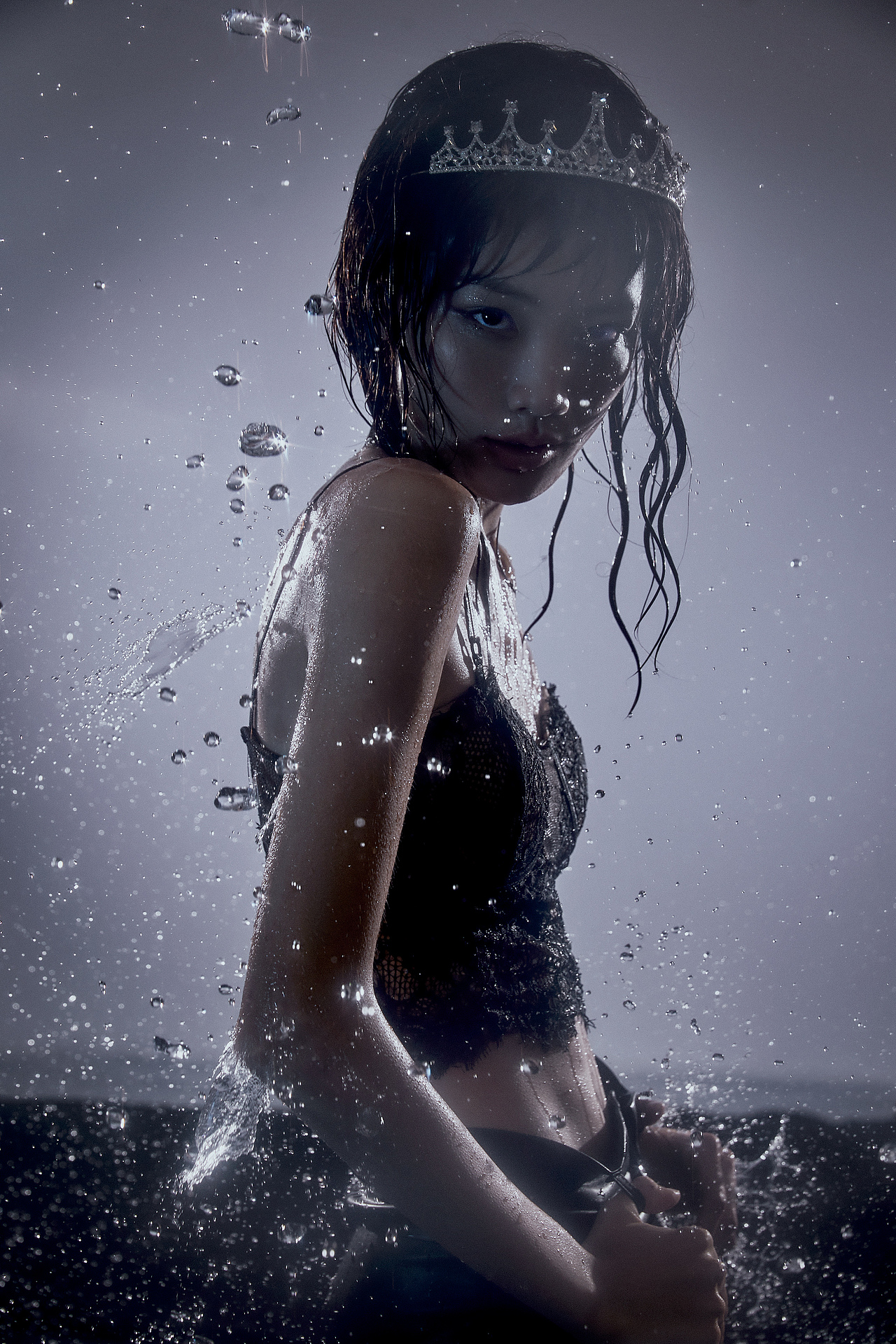 洒水（图ZMzEwMTI1NTI4） - 人像摄影 - 站酷设计师鸟人蒋原创素材 - 站酷ZCOOL