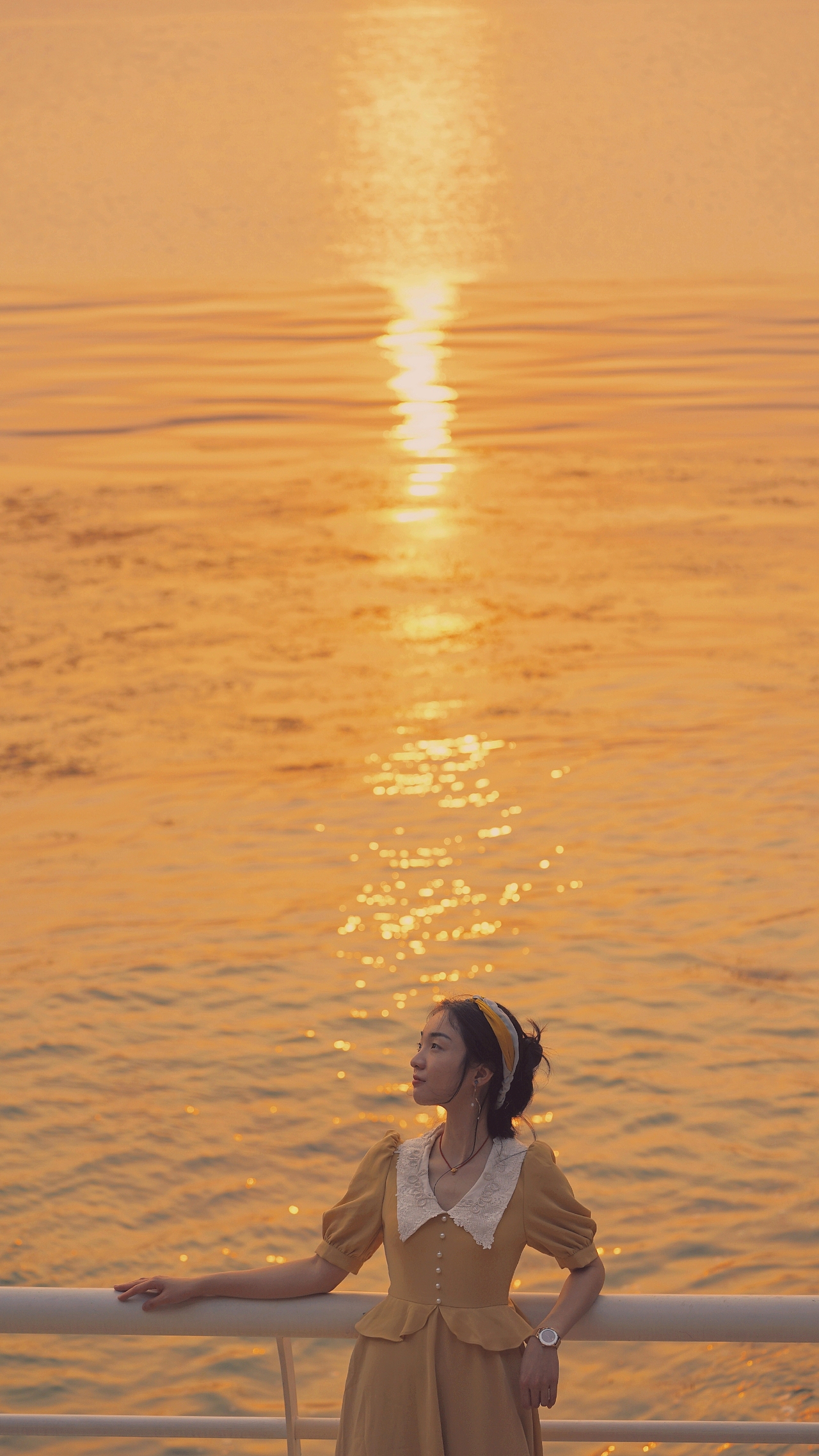 《外婆》奇亚籽藜麦燕麦片素食生命如潮标签户外人像夕阳海边写真人像