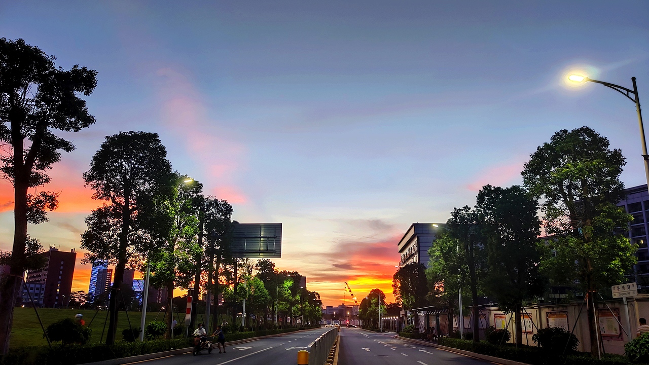 五彩斑斓的天空