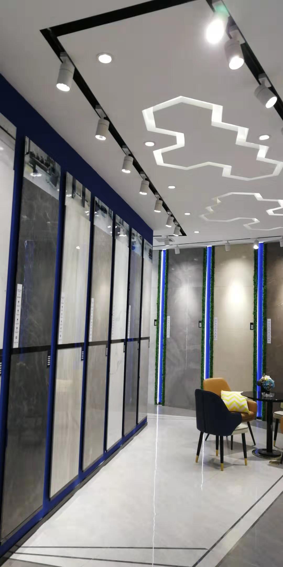 卡帝朗陶瓷 成都专卖店