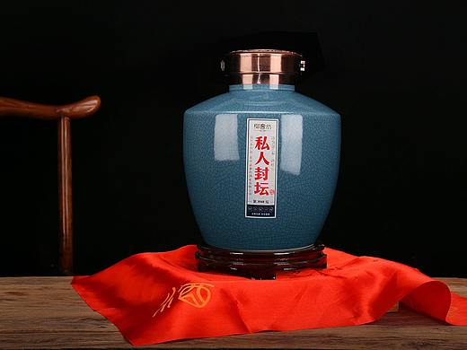 私人封坛酒