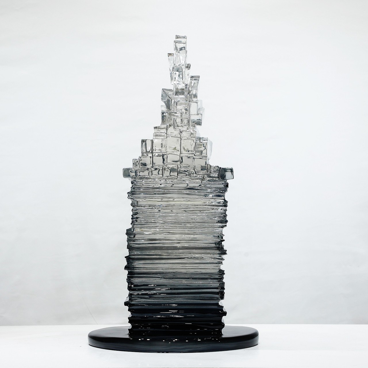 层层叠叠书本雕塑书房博物馆酒店过道书店抽象雕塑摆件