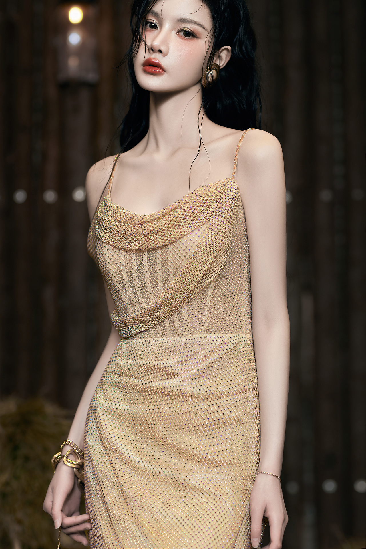 人像修图|一套图客户要求修两个版本|更喜欢哪个?