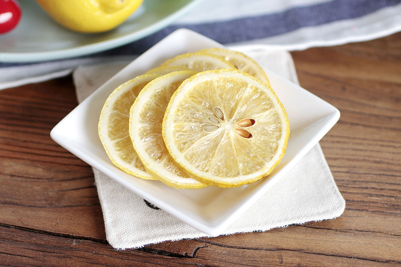 坚持喝一个月柠檬水身体会有怎样的变化？_中国健康网