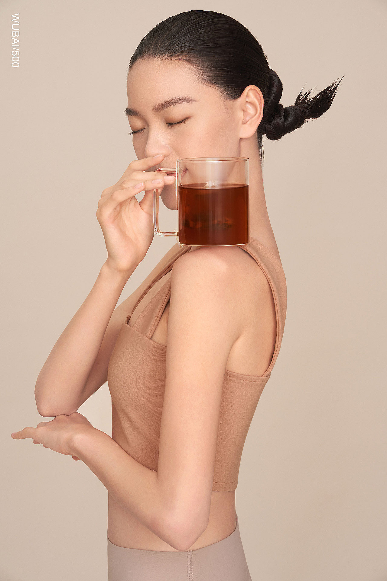 BANANAUNDER（图ZMjQ5ODU3Nzc2） - 人像摄影 - 站酷设计师500_STUDIO原创素材 - 站酷ZCOOL