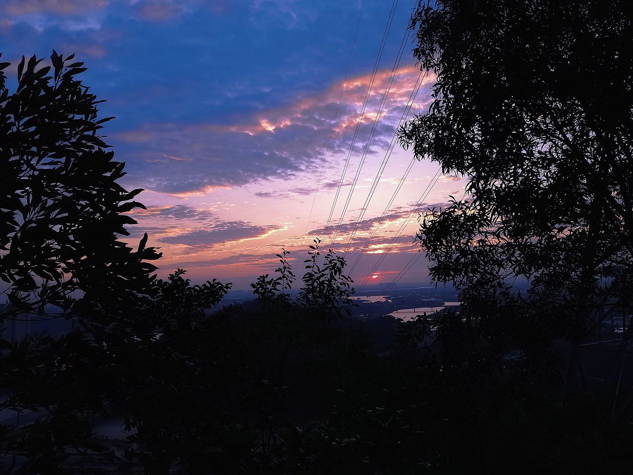 三月,一切安好。