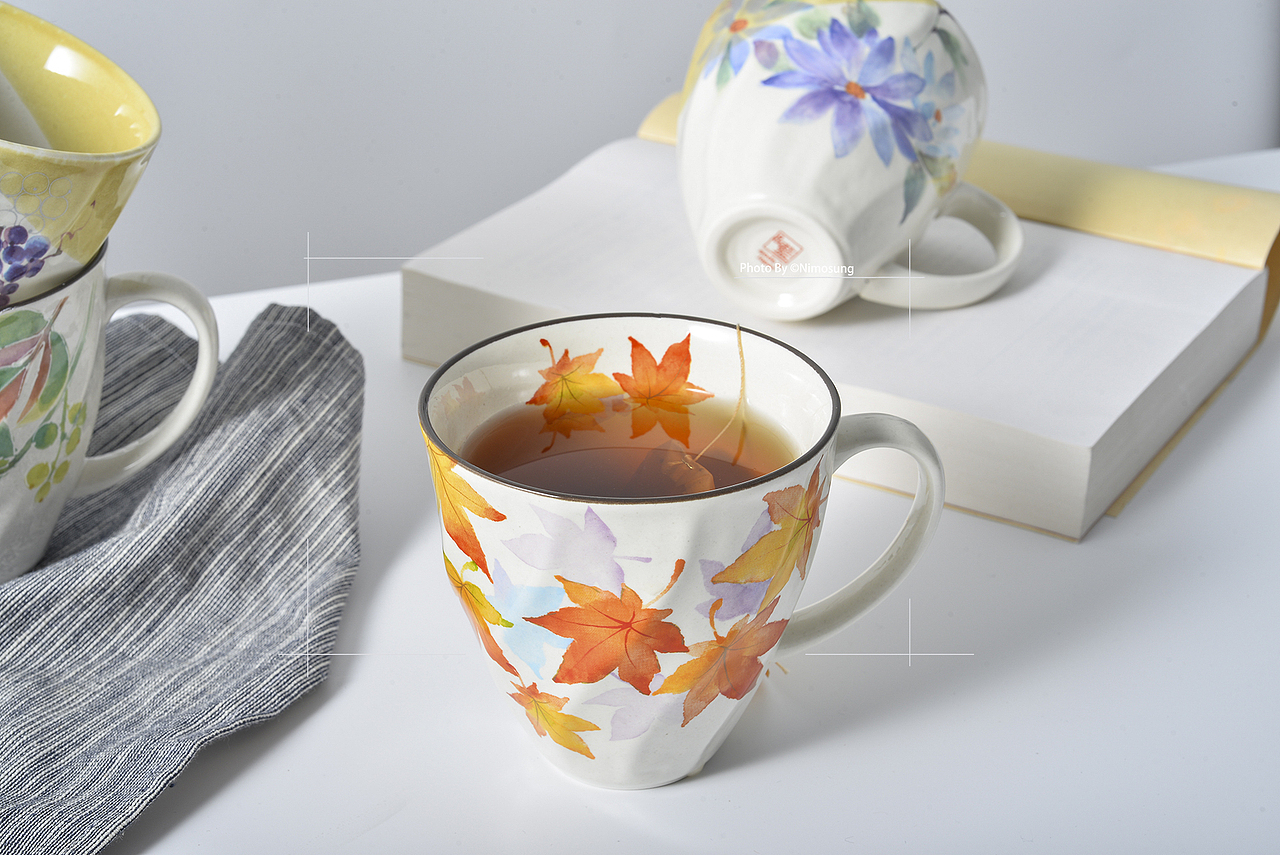 日本和蓝马克杯