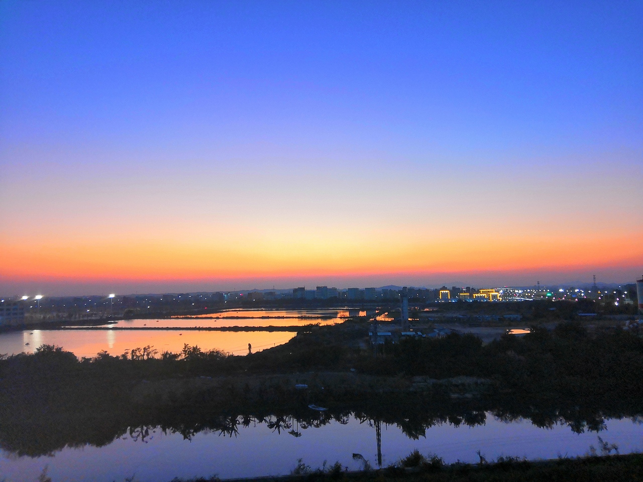 疫情期间 在家为国家做贡献（图ZMjAwNTE3NTMy） - 风光摄影 - 站酷设计师个银两岁星原创素材 - 站酷ZCOOL