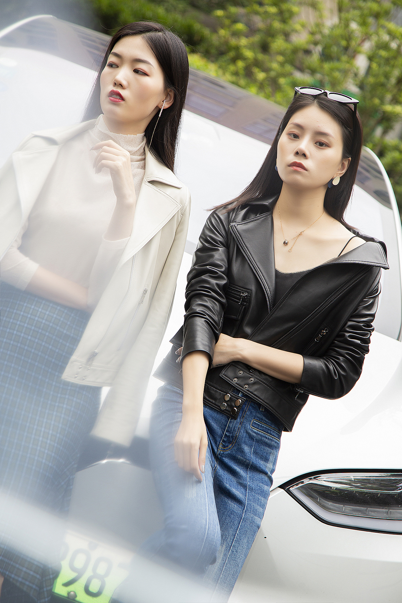 公司车库、楼下拍摄皮衣模特图