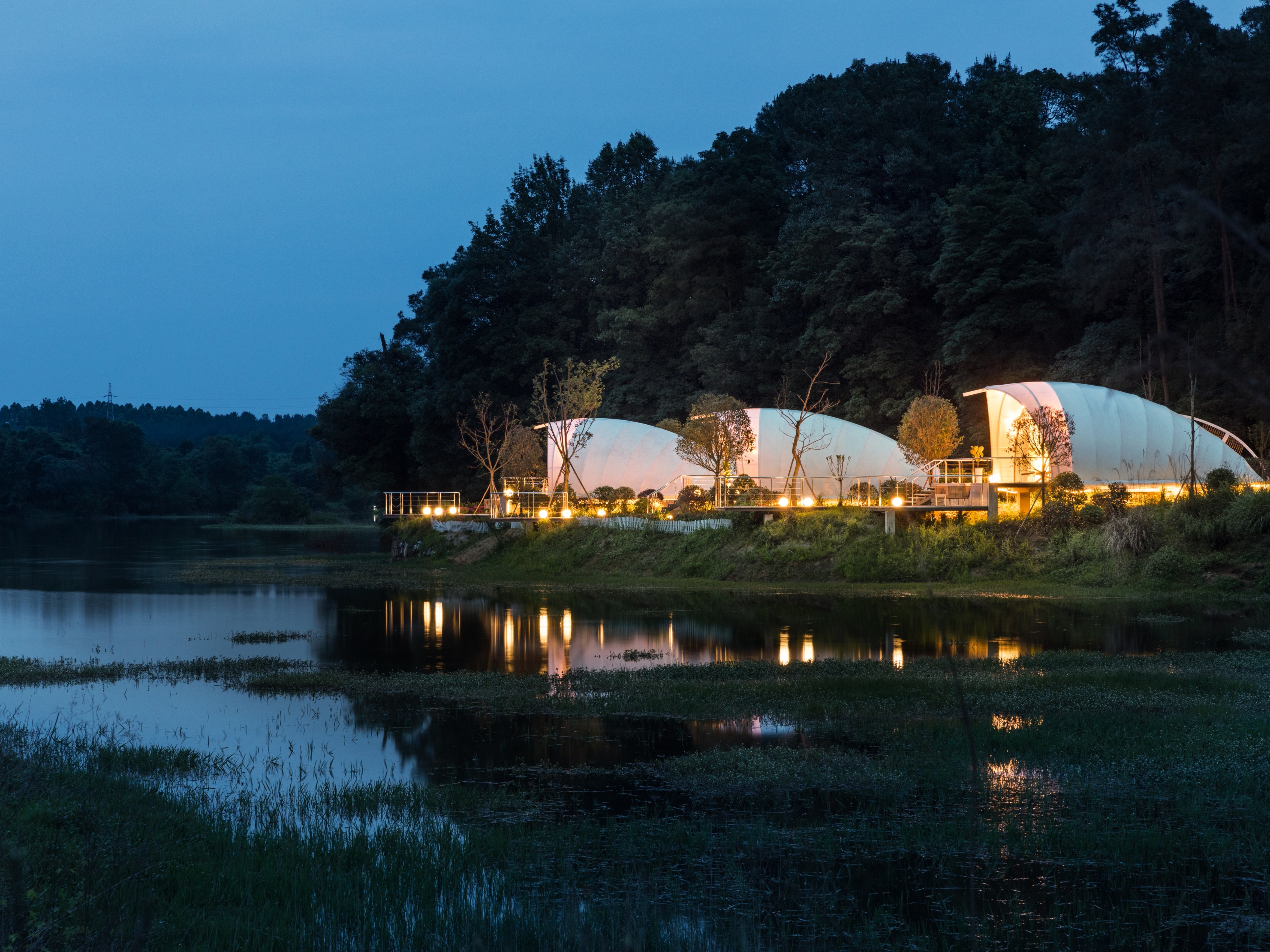 季意设计商业民谣里野奢帐篷酒店