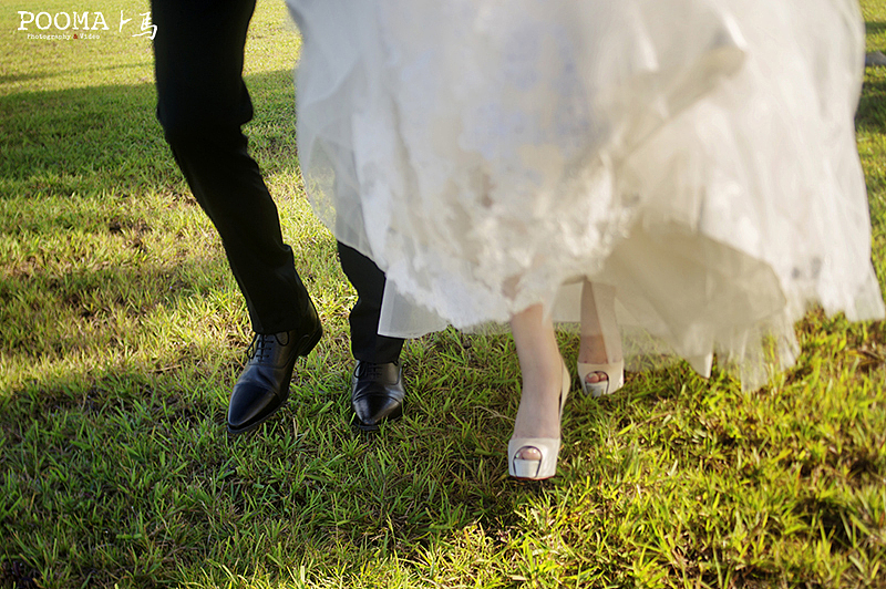 一生总有风雨,也并肩散步淋雨。