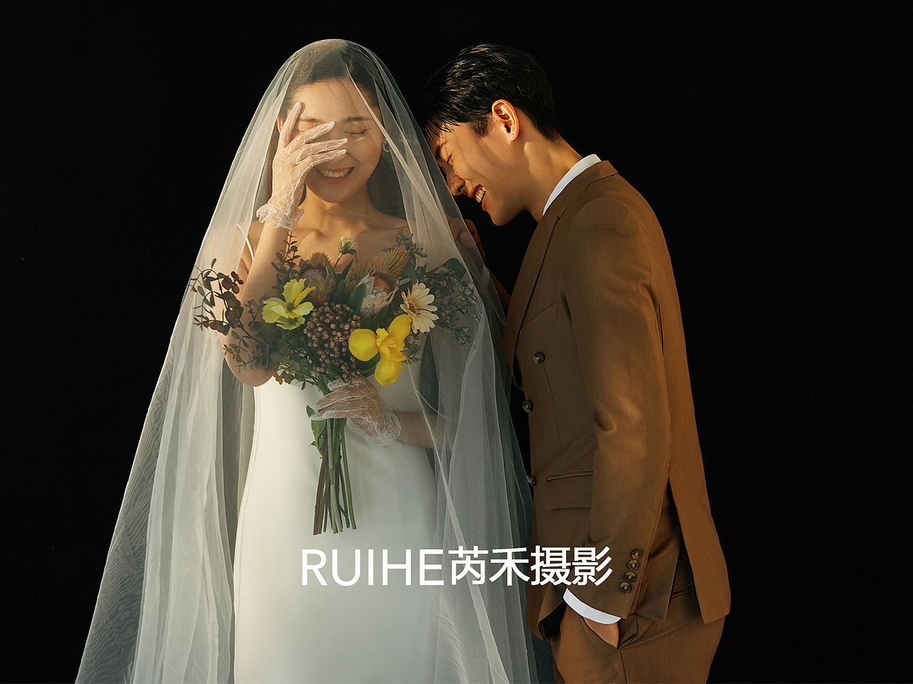 极简爱情的浪漫,将爱人之间的亲密互动用镜头无限放大