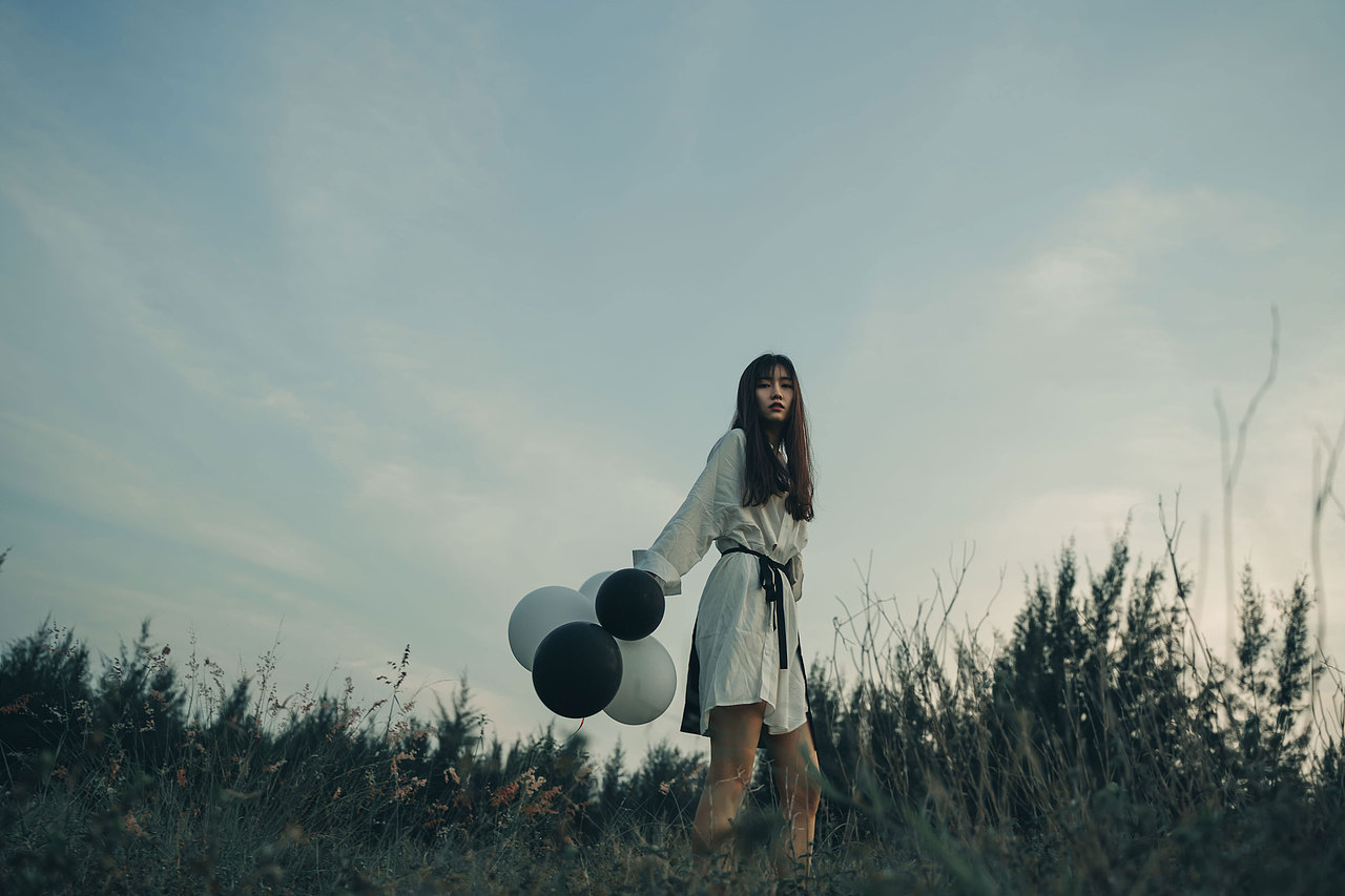 隨波逐流（圖ZMTg2NTk3NTQw） - 人像攝影 - 站酷設(shè)計(jì)師FUN7芳柒原創(chuàng)素材 - 站酷ZCOOL