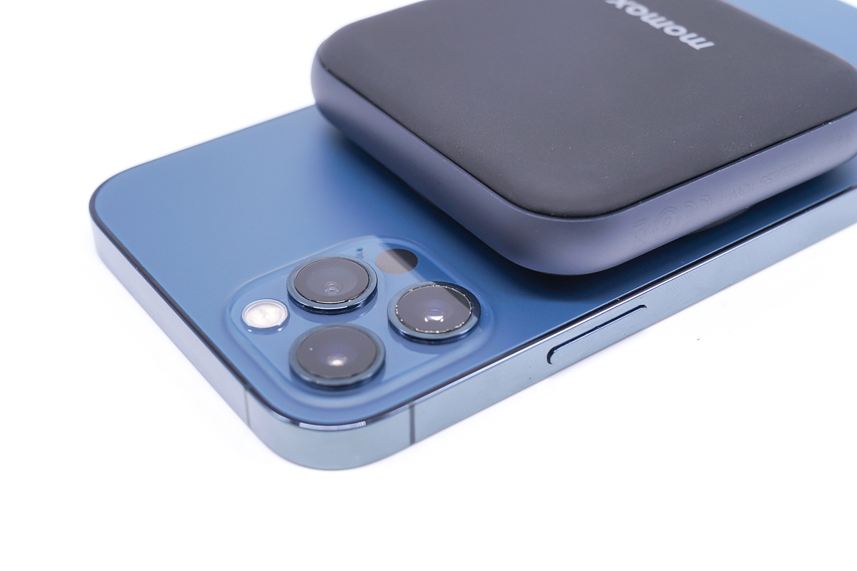 MOMAX MagSafe 磁吸无线充电宝3500mAh 评测