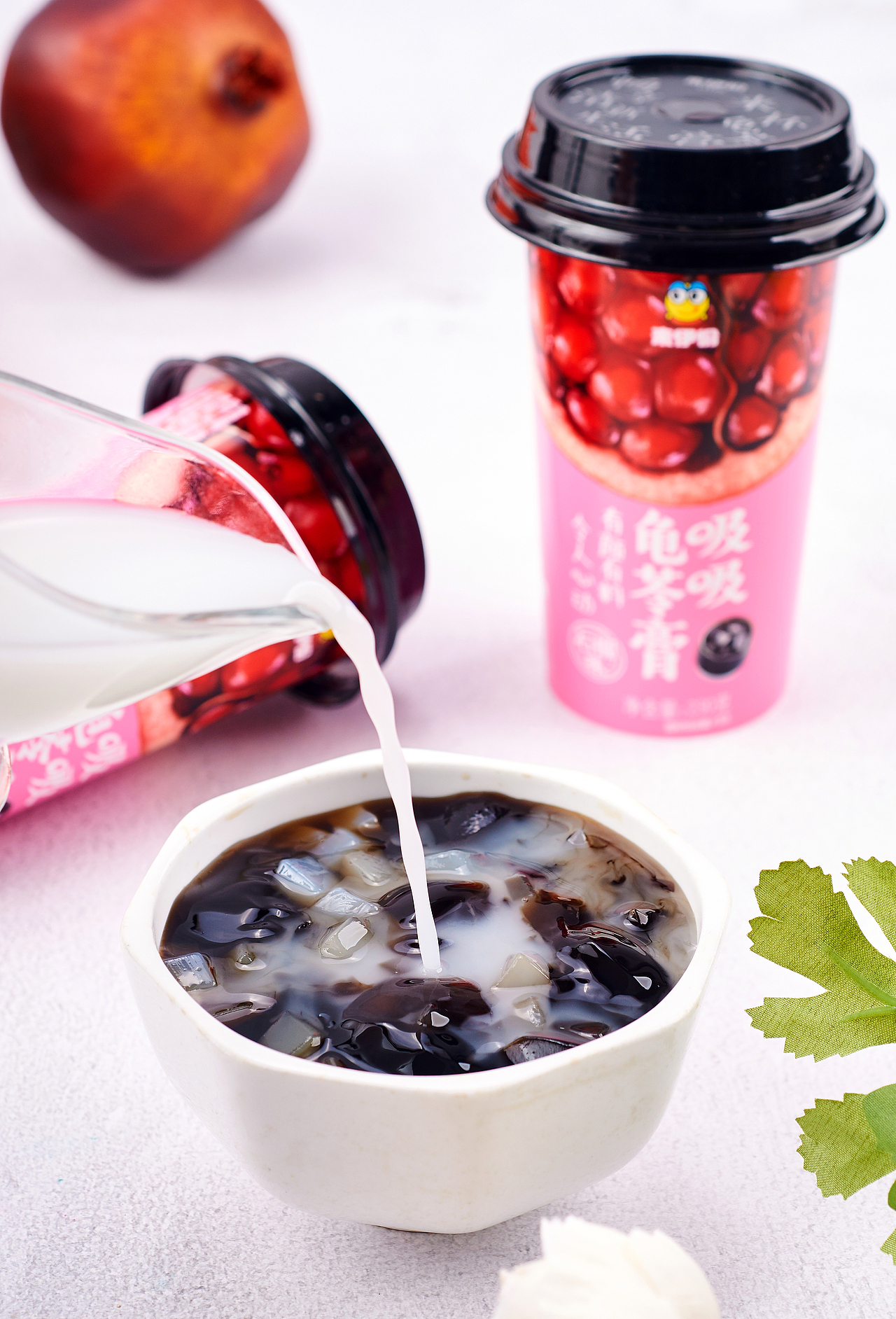 “零食巨头”来伊份品牌龟苓膏产品包装视觉升级（图ZMTU2NTgxMzM2） - 包装 - 站酷设计师蓝色盛火原创素材 - 站酷ZCOOL