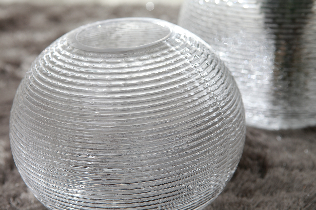 半透明花瓶 适合摆件在客厅,书房!时尚又大方!