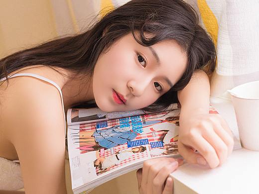 少女的向日葵