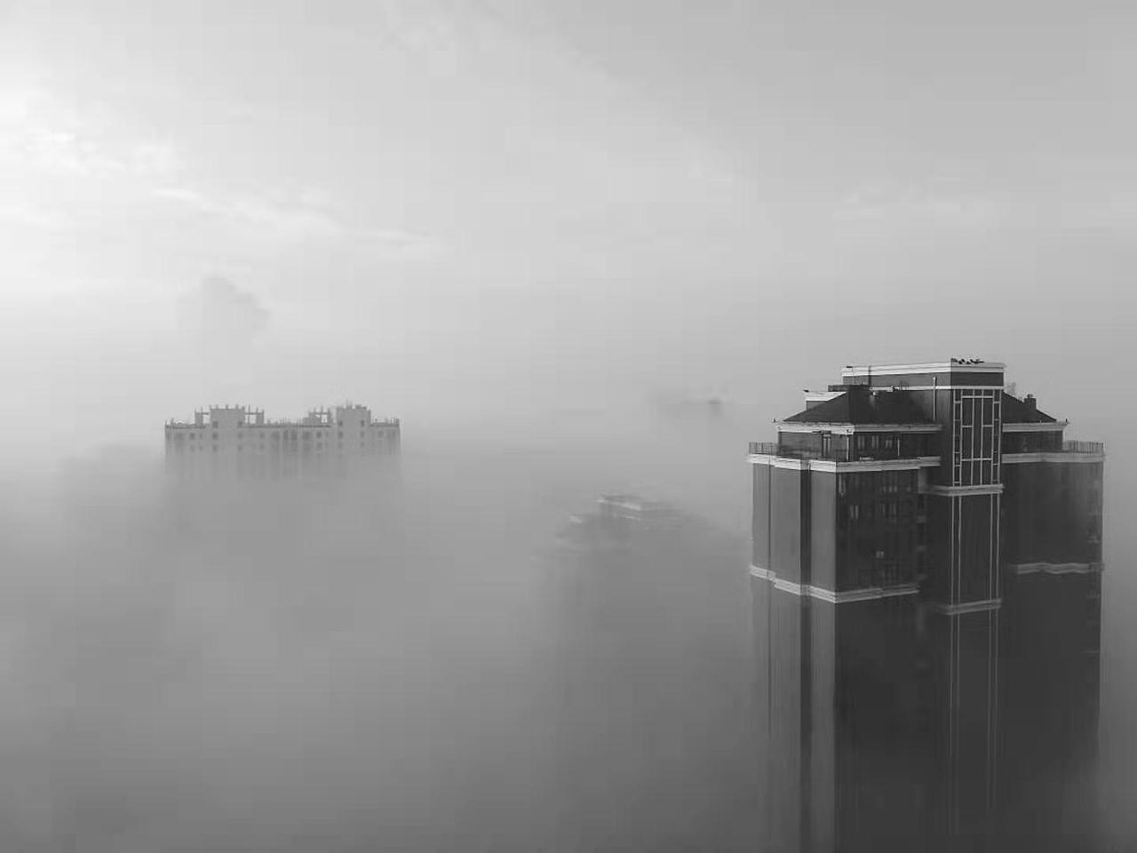 顶楼的雾（图ZMTkwMTE1Mjcy） - 风光摄影 - 站酷设计师屌丝兔原创素材 - 站酷ZCOOL