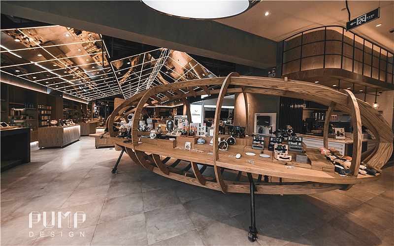 张杺作品：奇客巴士滨江龙湖天街店（图ZMjY3NTM0ODcy） - 商业空间设计 - 站酷设计师张杺原创素材 - 站酷ZCOOL