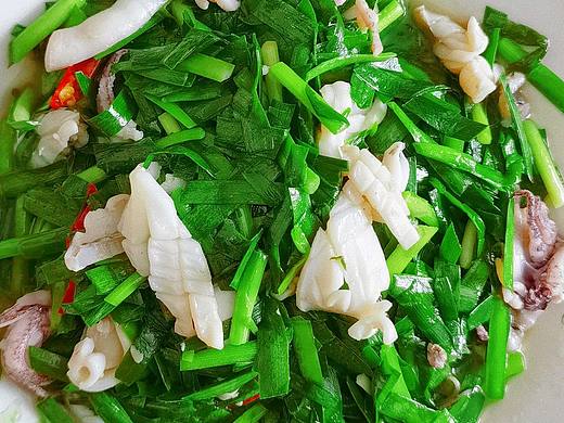 小墨斗鱼炒韭菜