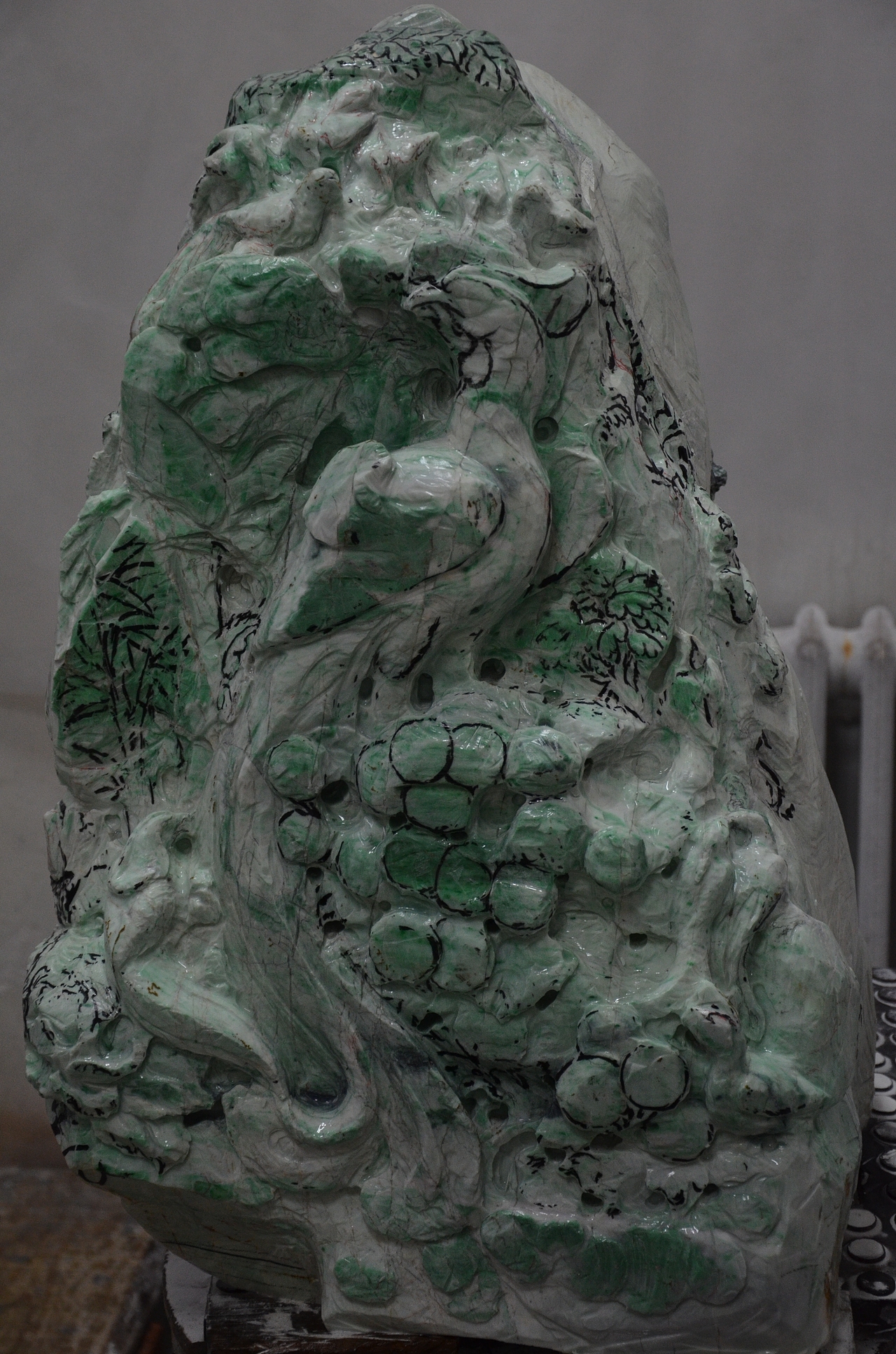 翡翠《百鸟朝凤》（图ZMjAwNDQzNTA4） - 工艺品设计 - 站酷设计师玉匠安闯原创素材 - 站酷ZCOOL