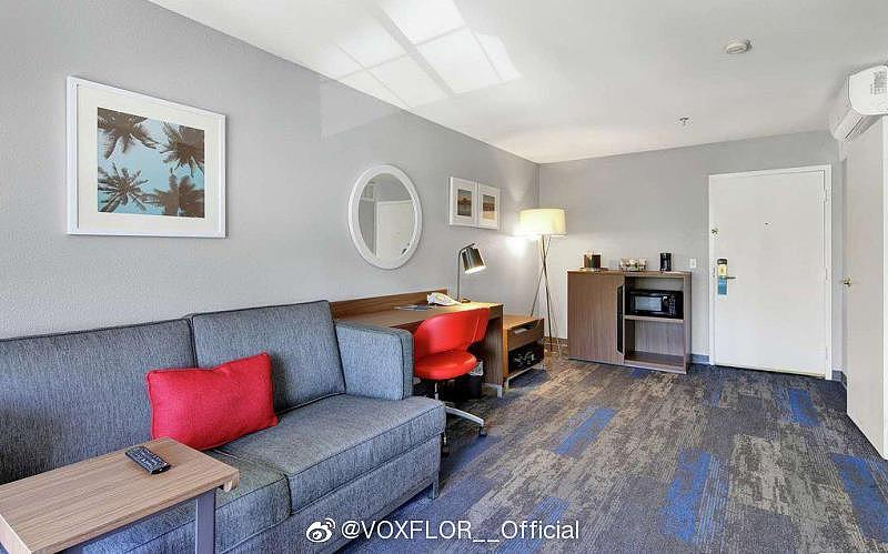 VOXFLOR®华腾地毯 & Hampton Inn Santa Ana（图ZMjA1MDQ2ODA4） - 家装设计 - 站酷设计师VOXFLORAlice原创素材 - 站酷ZCOOL