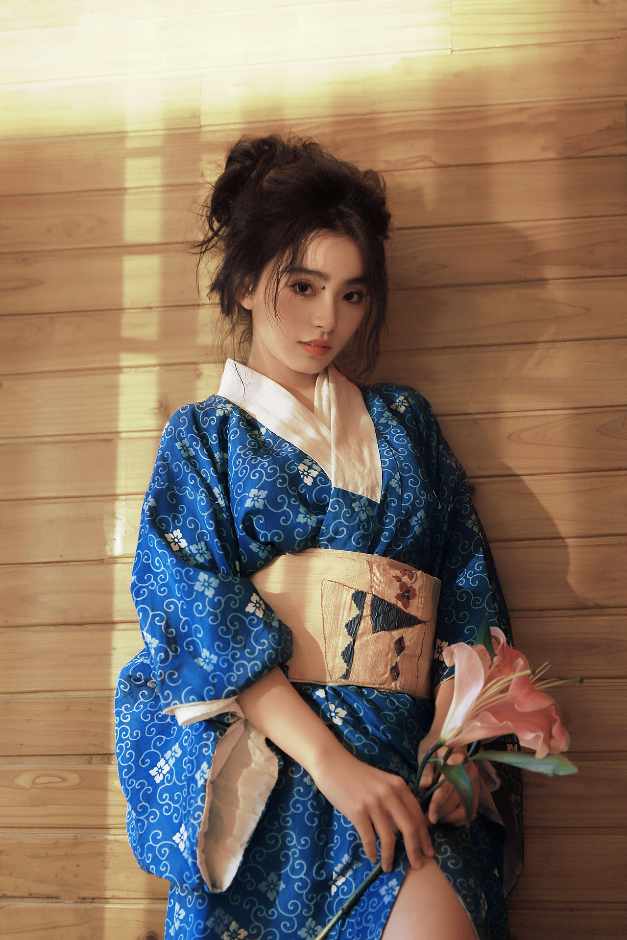 百合花（图ZMjgzMDUxNjY0） - 人像摄影 - 站酷设计师极光ALBUM原创素材 - 站酷ZCOOL