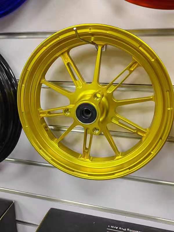 急聘设计方案12寸轮毂十款