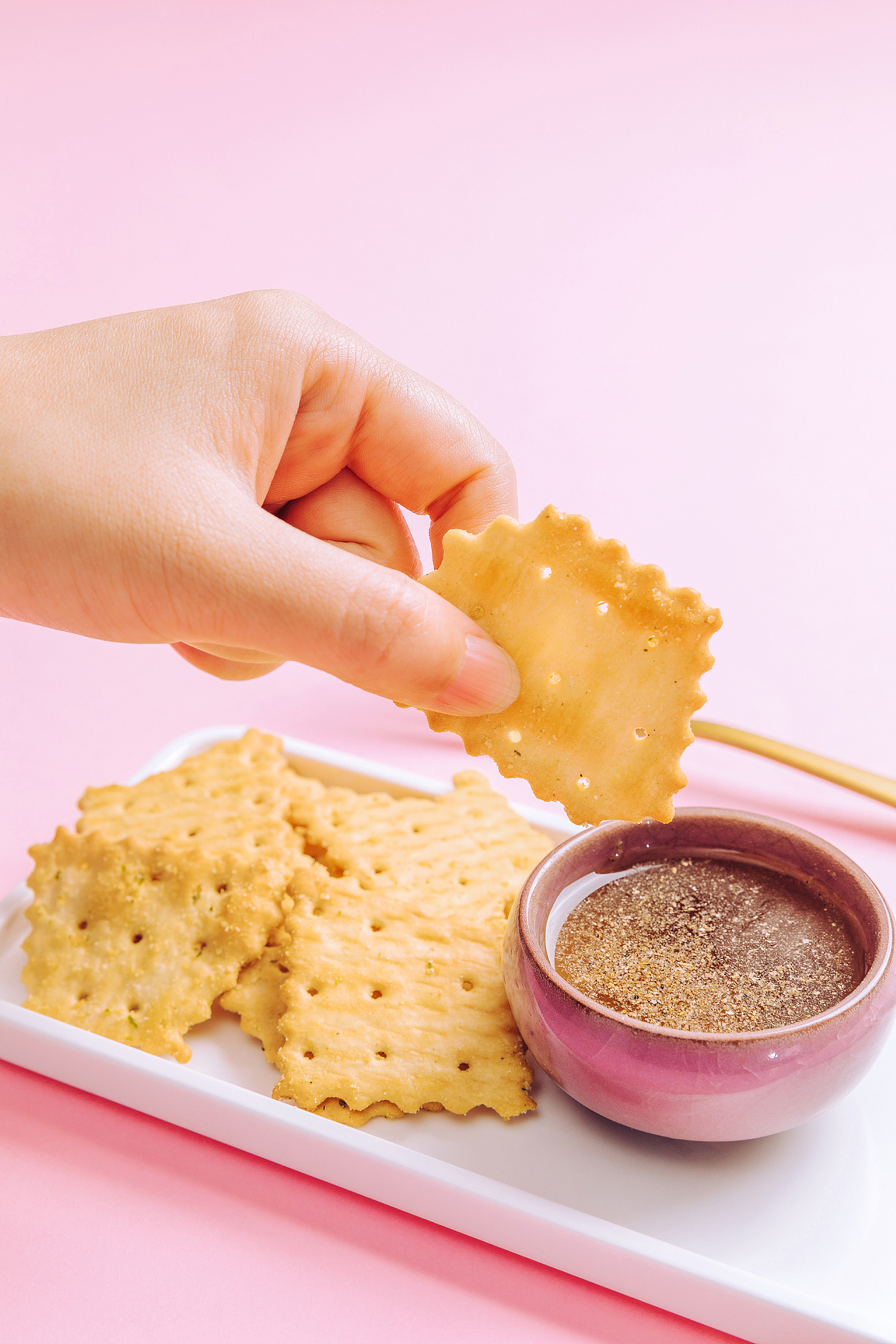 MINISO酸奶洋葱味苏打饼干