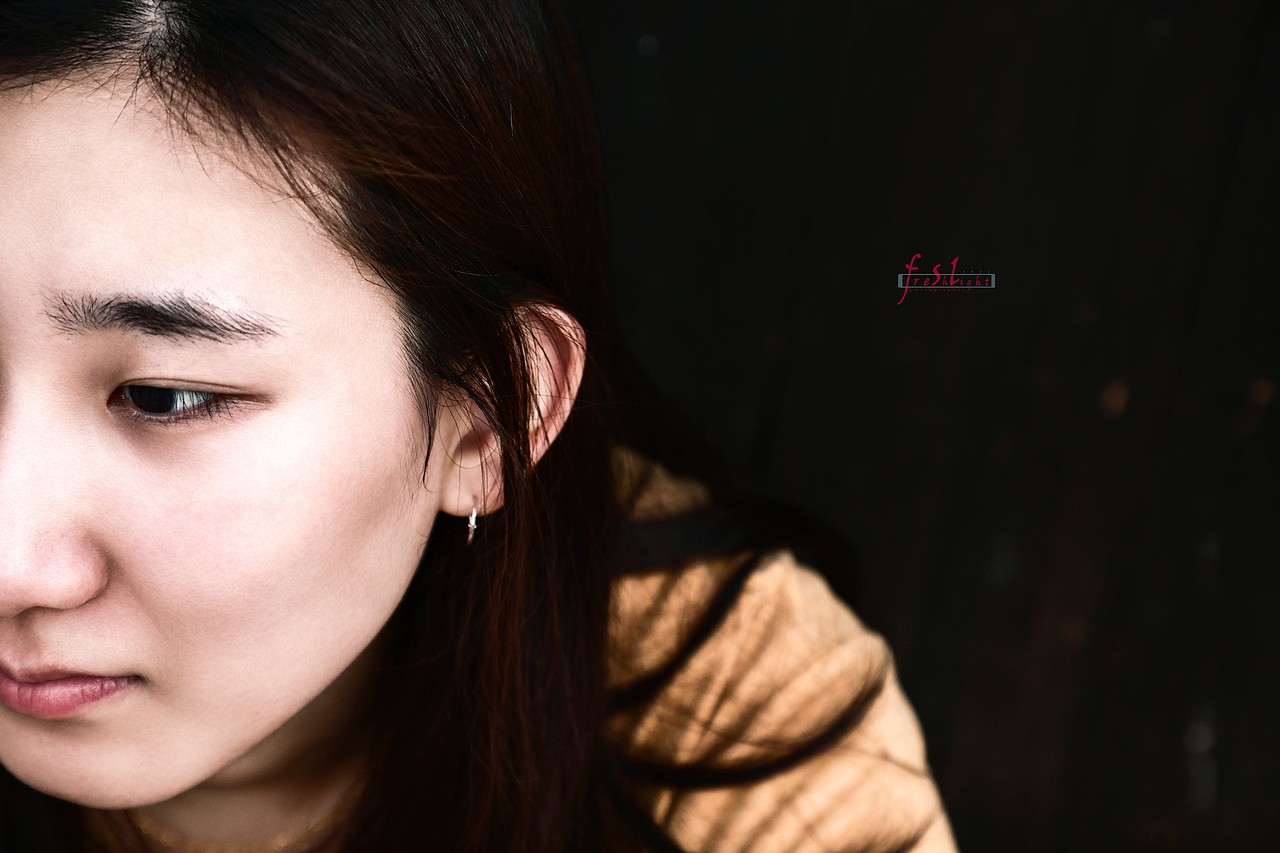 她（圖ZMTIwMDc5NTY4） - 人像攝影 - 站酷設(shè)計(jì)師f石頭原創(chuàng)素材 - 站酷ZCOOL