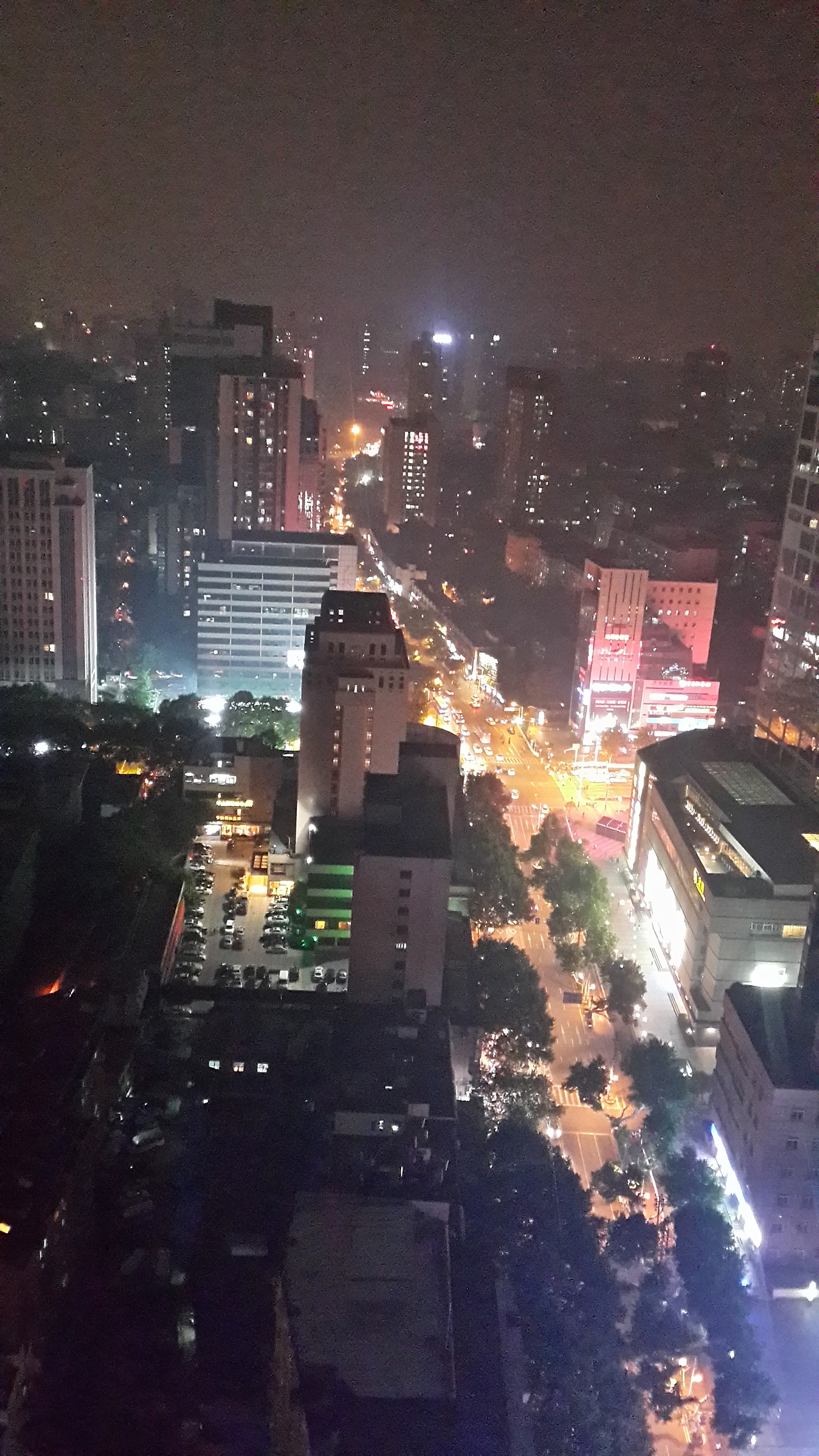 36楼的夜景（图ZNTk1ODg3ODA=） - 环境/建筑摄影 - 站酷设计师傻子傻子原创素材 - 站酷ZCOOL