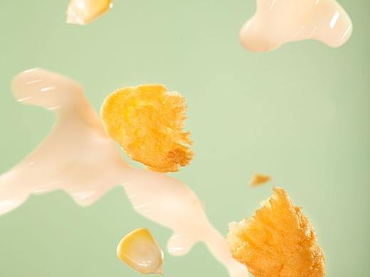 零食拍攝 ｜ 宅貓日記 ｜ 玉米脆（個人主頁-ZNjI5MTY1NzI=） - 產(chǎn)品攝影 - 站酷設計師野雨EchoA原創(chuàng)素材 - 站酷ZCOOL