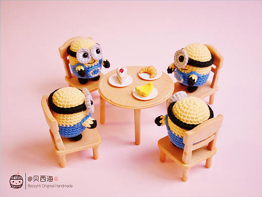 【贝西海の手作】#钩针#迷你小黄人钩针玩偶大集合~