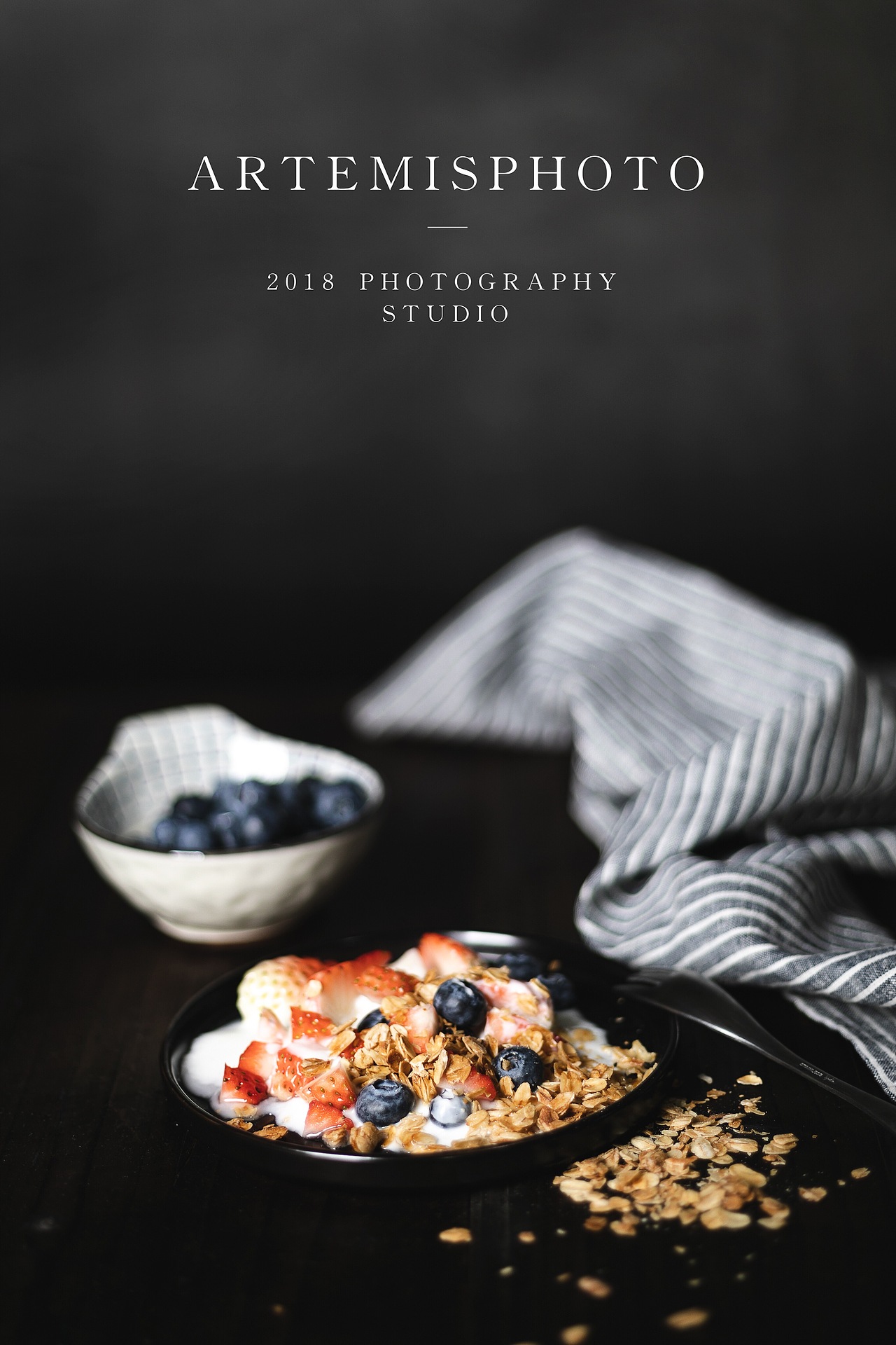酸奶燕麦早餐（图ZMTM5MTg2OTgw） - 产品摄影 - 站酷设计师摄影师Artemis原创素材 - 站酷ZCOOL