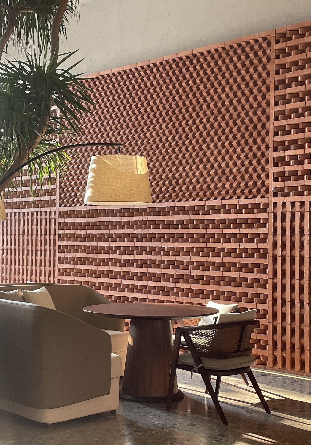 弥勒东风韵美景阁酒店