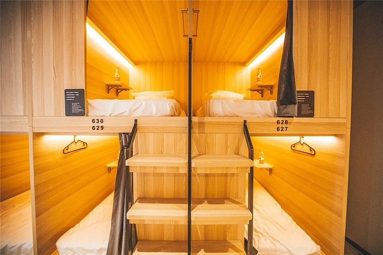 太空舱胶囊旅馆