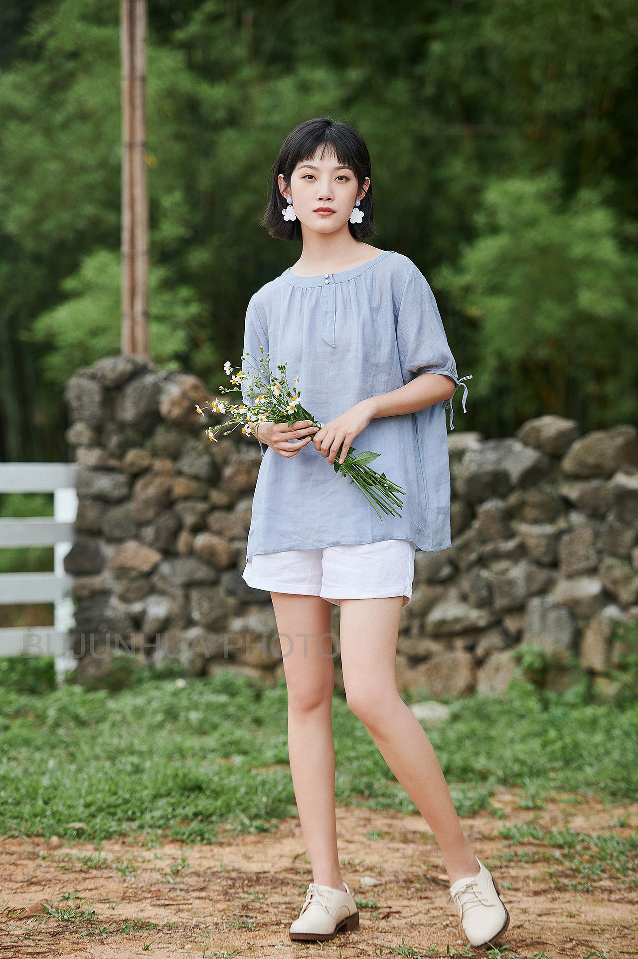 棉麻女装外景拍摄（图ZMjExNDAzODM2） - 人像摄影 - 站酷设计师摄影师卜俊华原创素材 - 站酷ZCOOL