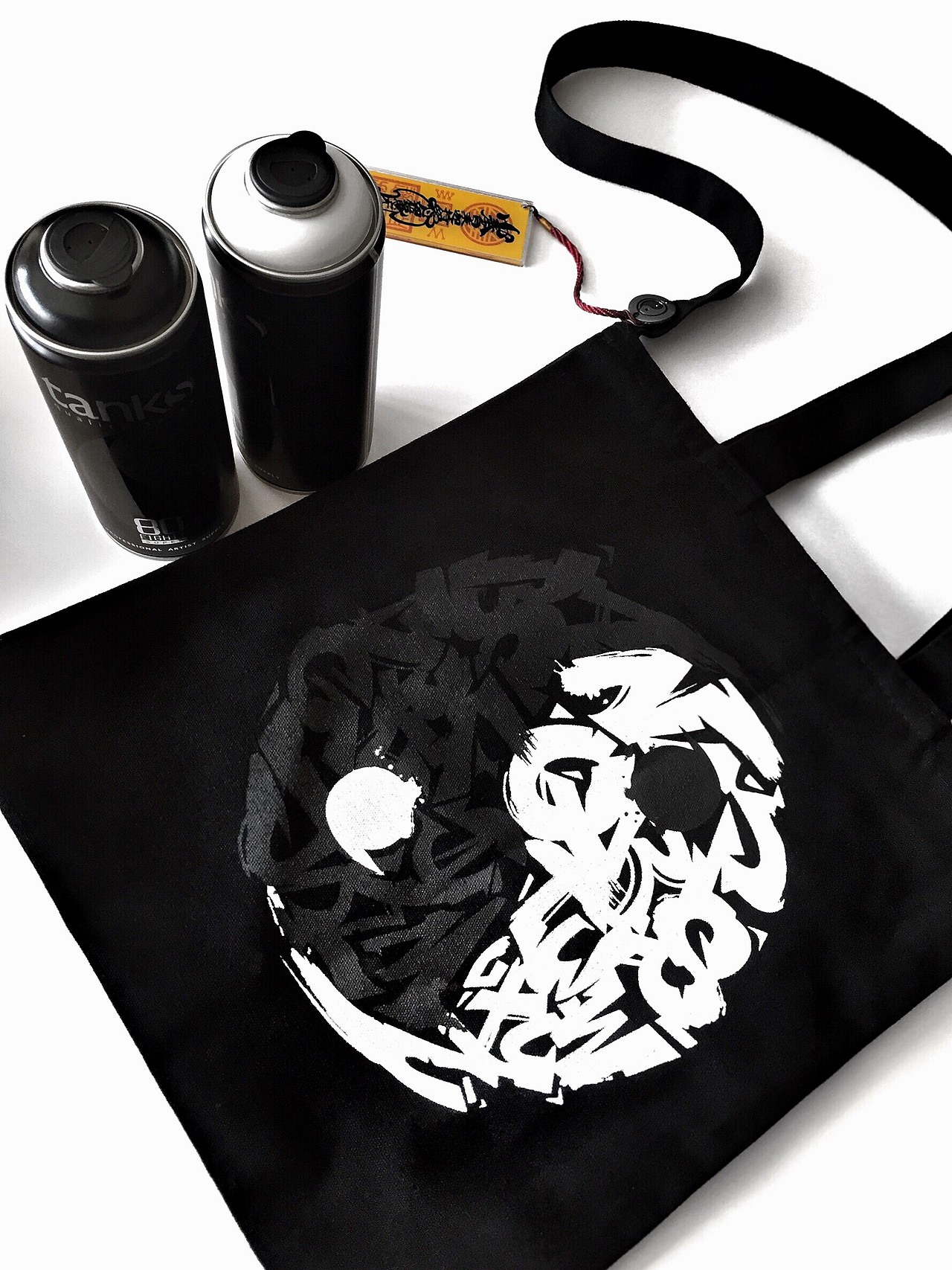 致敬《道士下山》道教风格--正一派道士的周边概念产品（图ZMjk3OTI2Mjg=） - 其他服装 - 站酷设计师saycr原创素材 - 站酷ZCOOL