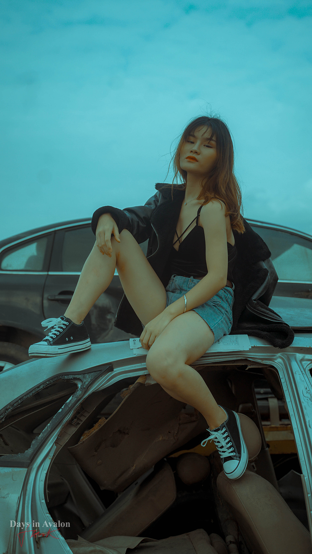 废弃汽车场人物创作