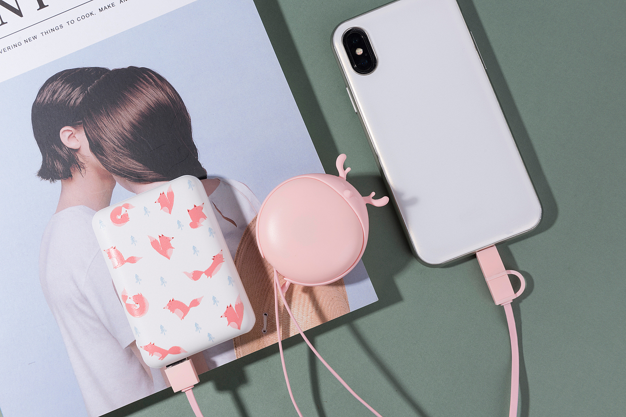 萌系快充伸缩数据线