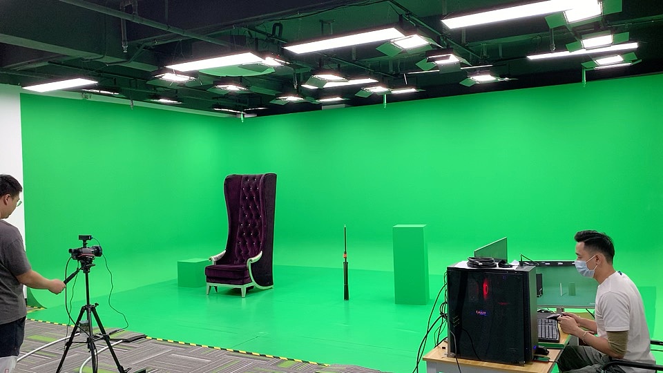 新虚拟直播间基地已经落成.